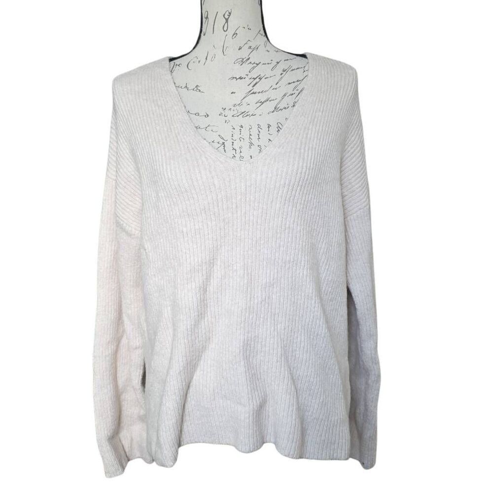 Treasure & Bond Ladies Size Small Heather Oatmeal Rib Stitch V-Neck Sweater